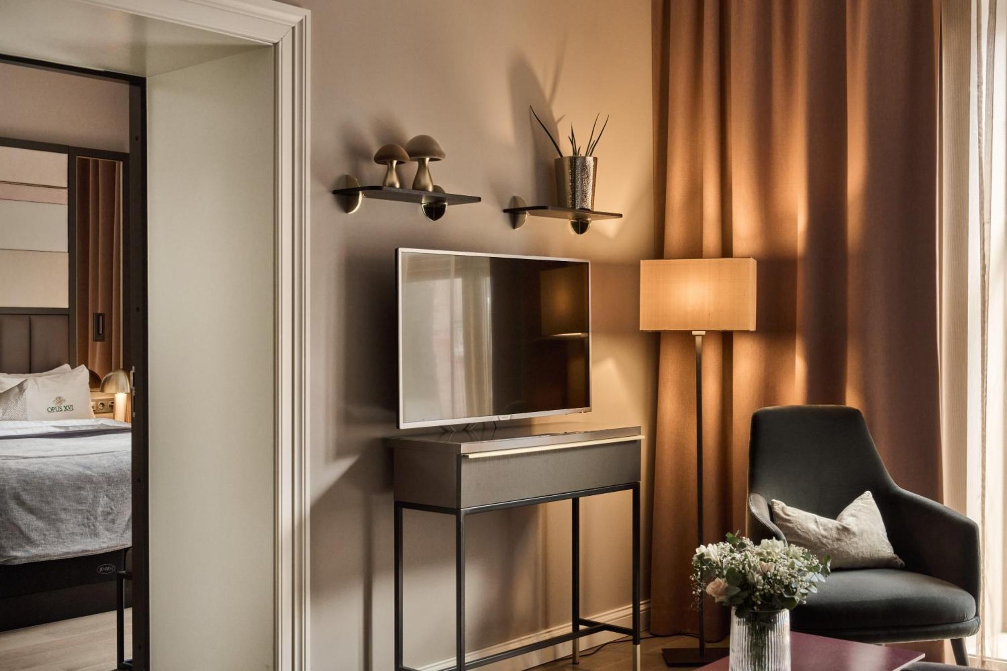Opus 16 Hotell